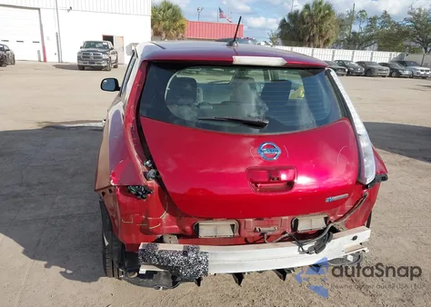 2015 Nissan Leaf S z USA, uszkodzony, nr VIN 1N4AZ0CP9FC325570